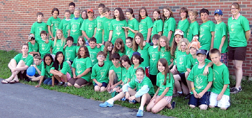 5th Graders in SMHT Tee Shirts 2 cropped 750w